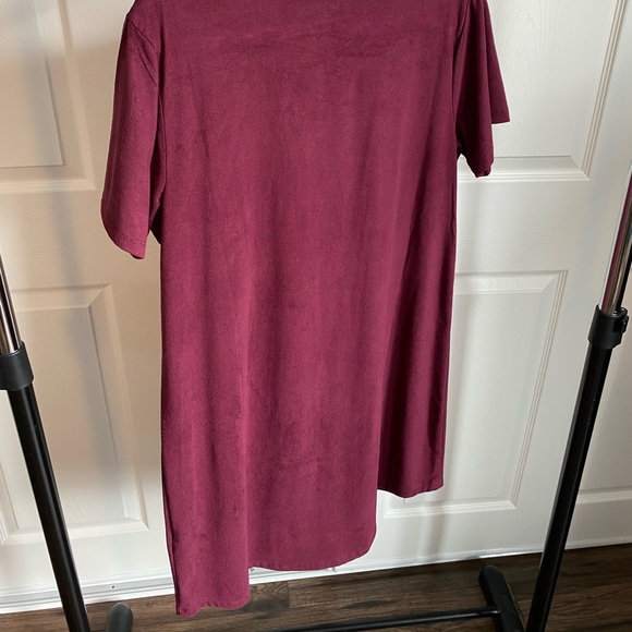 Burgundy shirt dress. - Picture 2 of 3